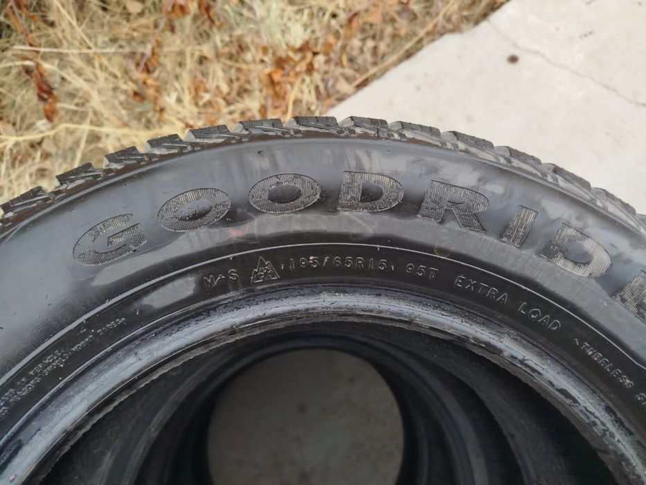 Продается зимние шины