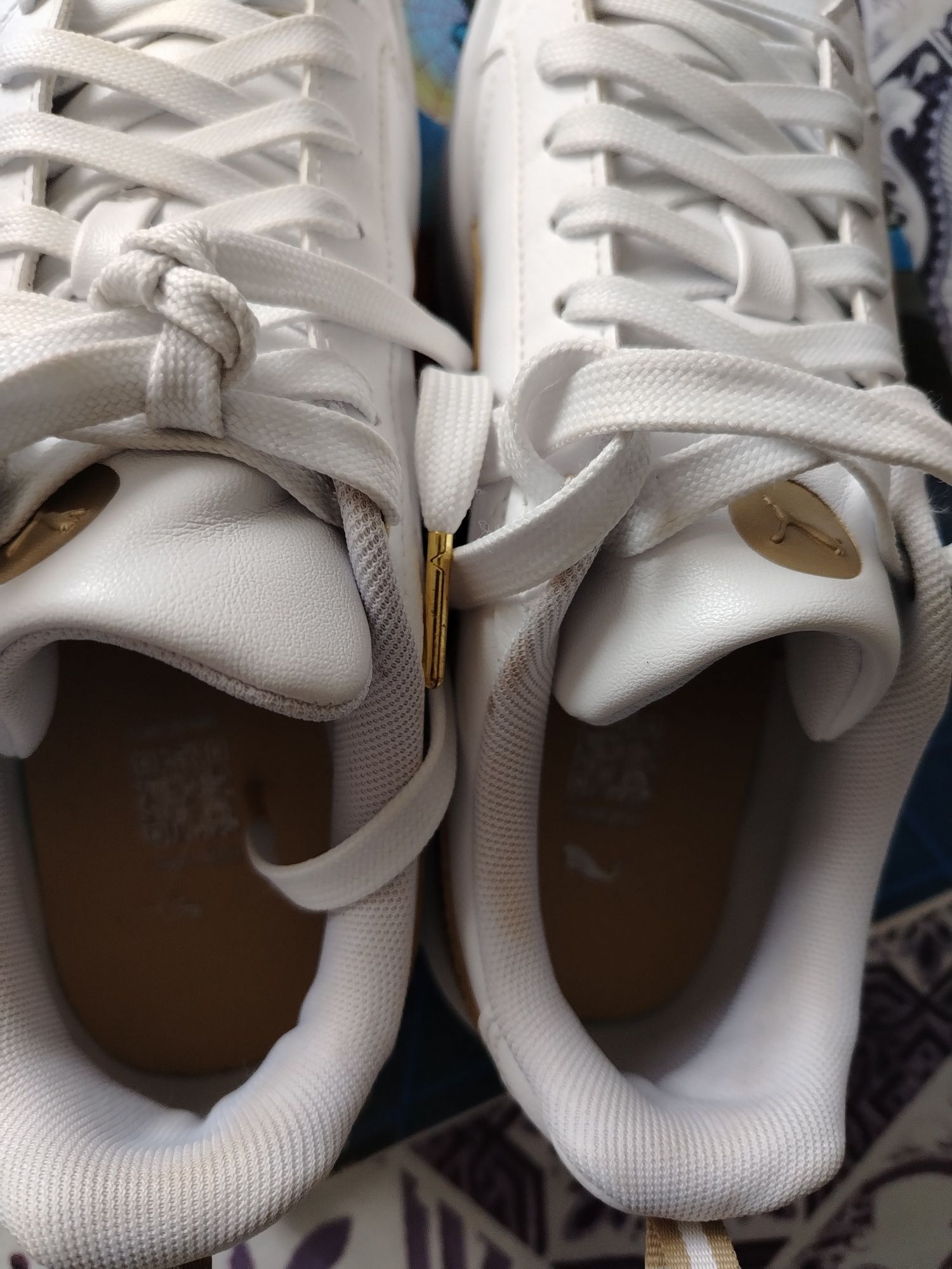 Дамски бели маратонки puma 39 номер