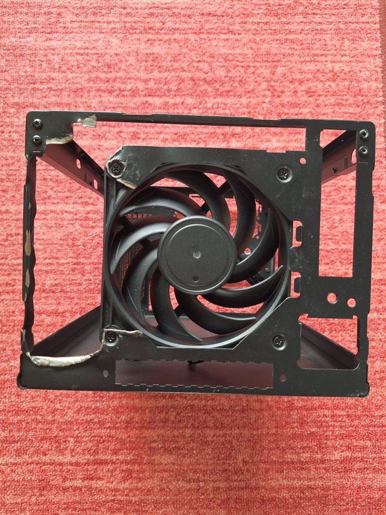SilverStone SG05 LITE , страхотна ITX кутия!