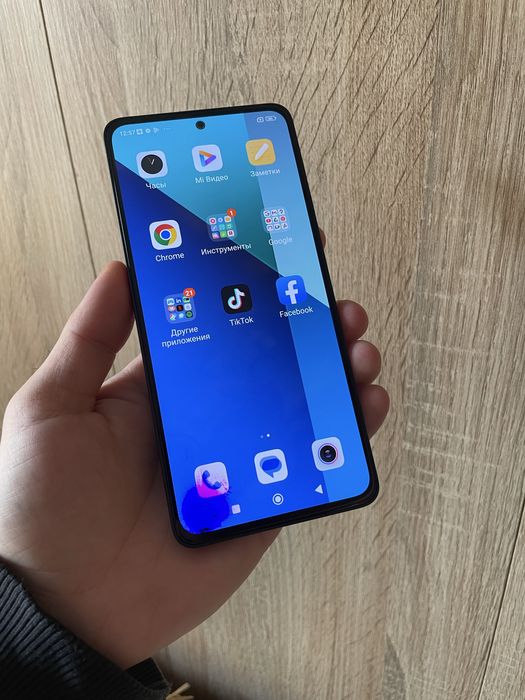 Продам телефон Redmi Note 13 256 Gb