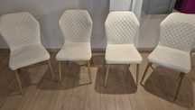 Set scaune albe cu picioare imitatie lemn-stejar
