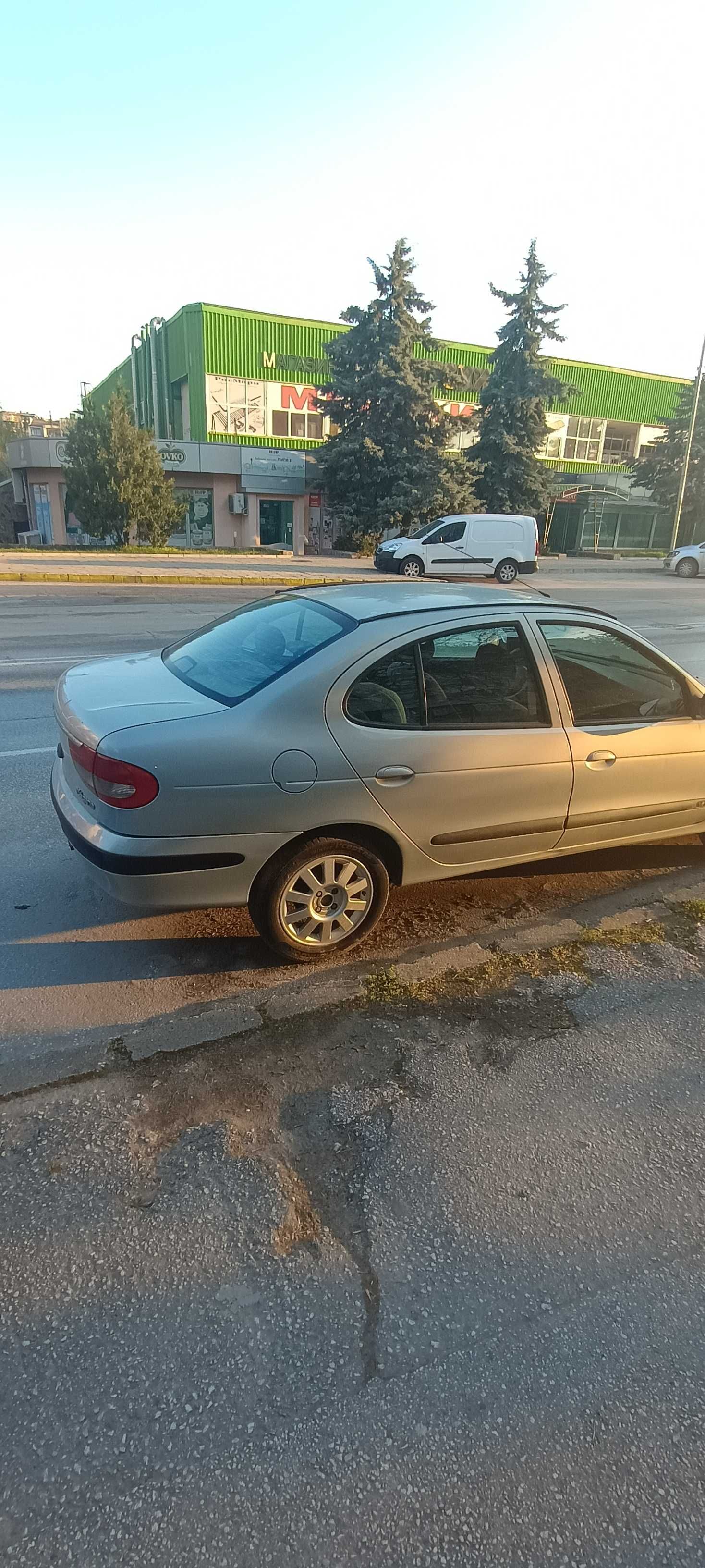 Reno Megan 1.6 16v