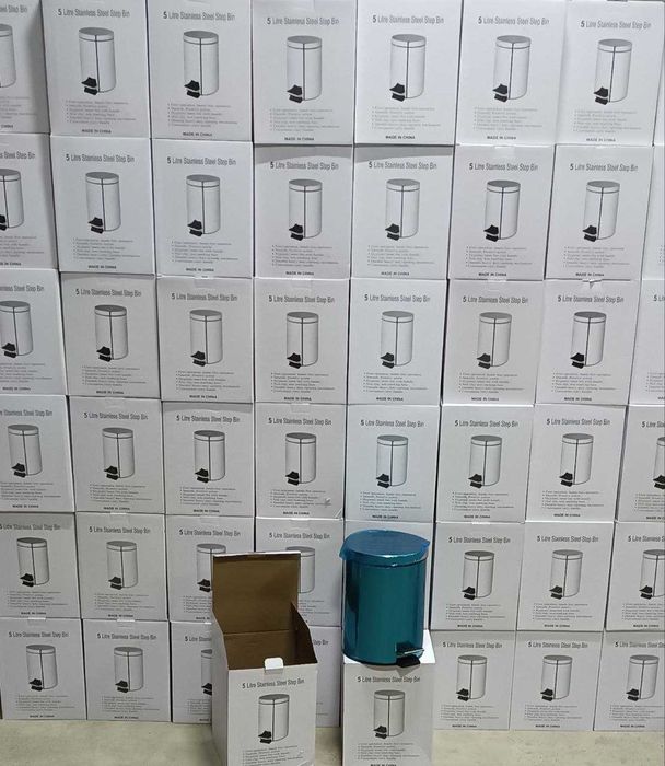 Урна с педалью и