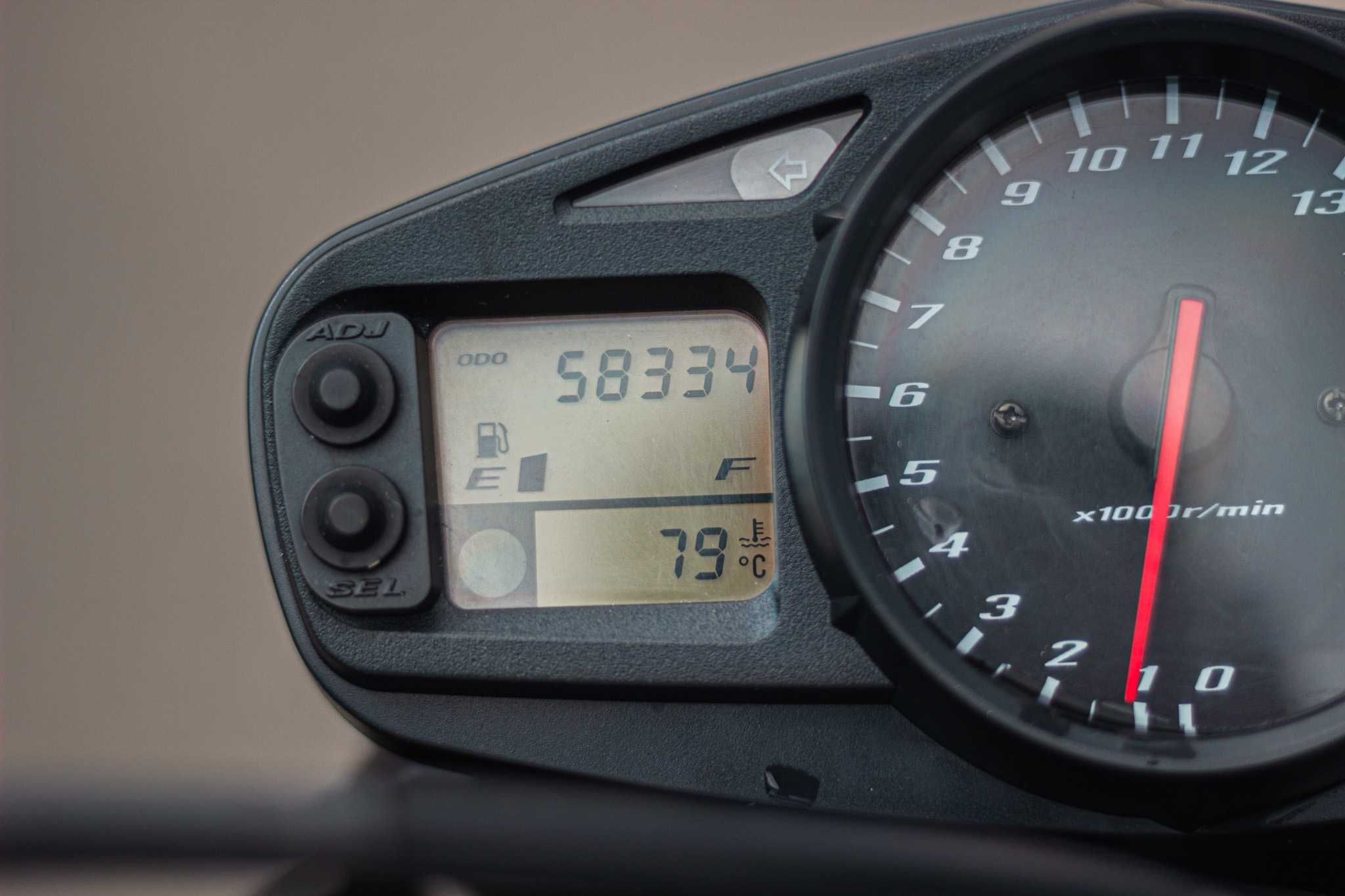 Suzuki GSR 600 2006г