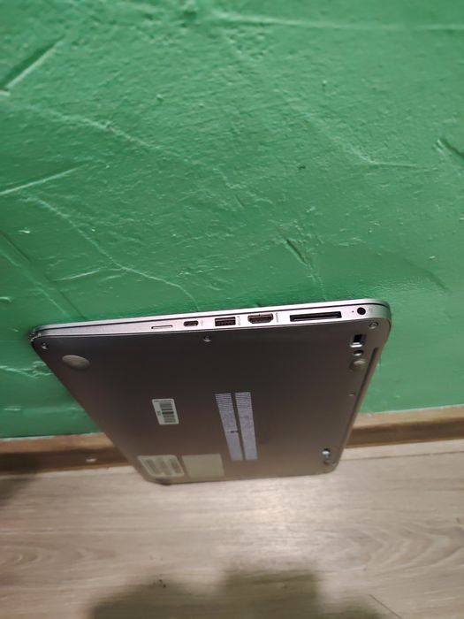 Vând laptop HP elitebook 1040 g3