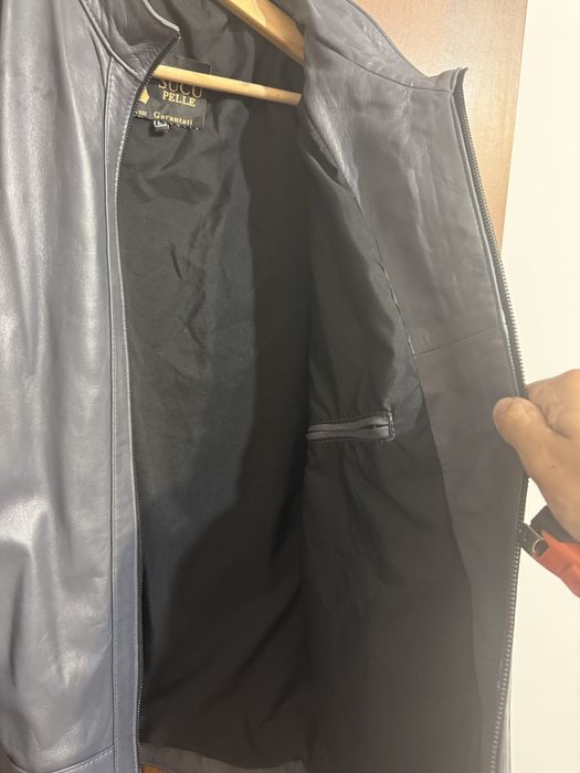 Geaca de piele in contitie excelenta