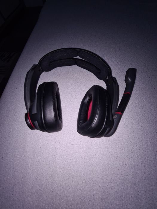 Vând căști Sennheiser GSP 350
