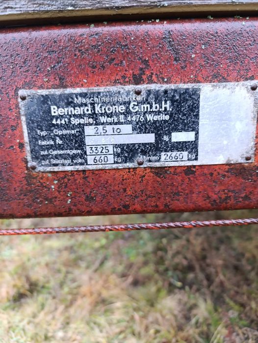 Vând mig Krone de 2,5 tone