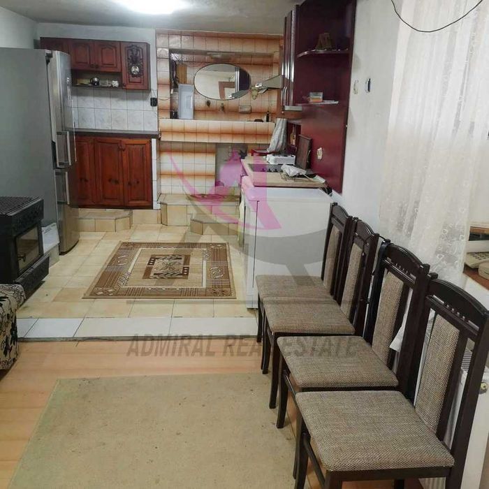 Дава се под наем Етаж от къща в с. Звездица, Област Варна - 70 кв.м за 250 € - Снимка #1