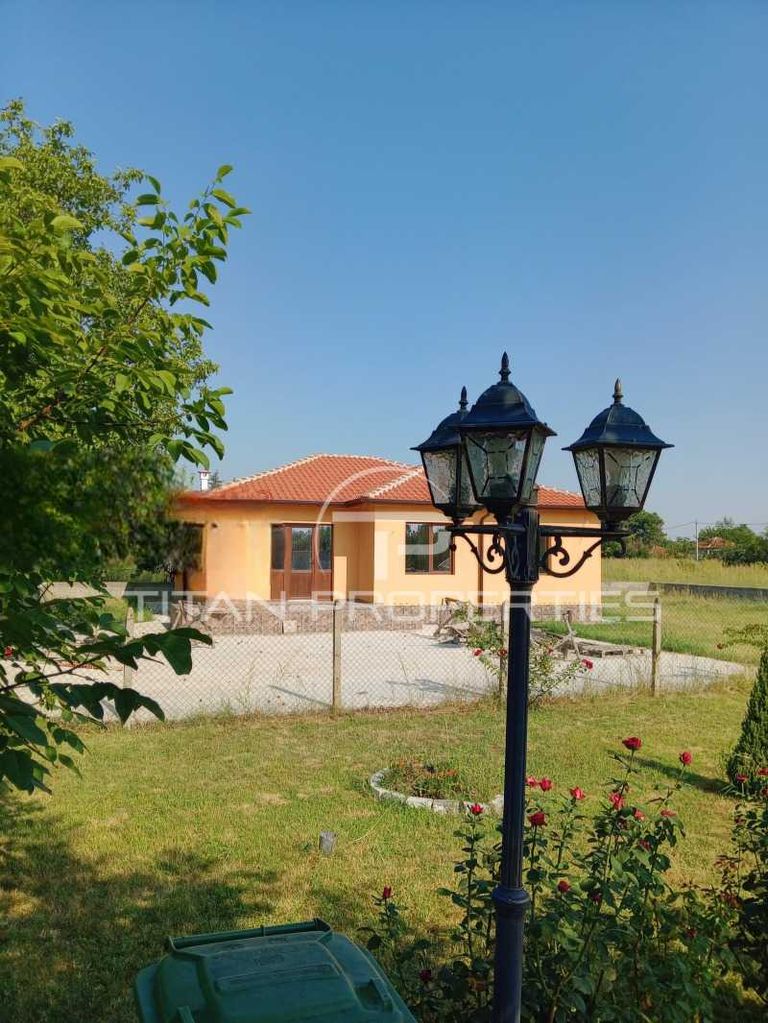 Продава се Къща в с. Избеглии, Област Пловдив - 126 кв.м за 1032 €/кв.м - Снимка #3