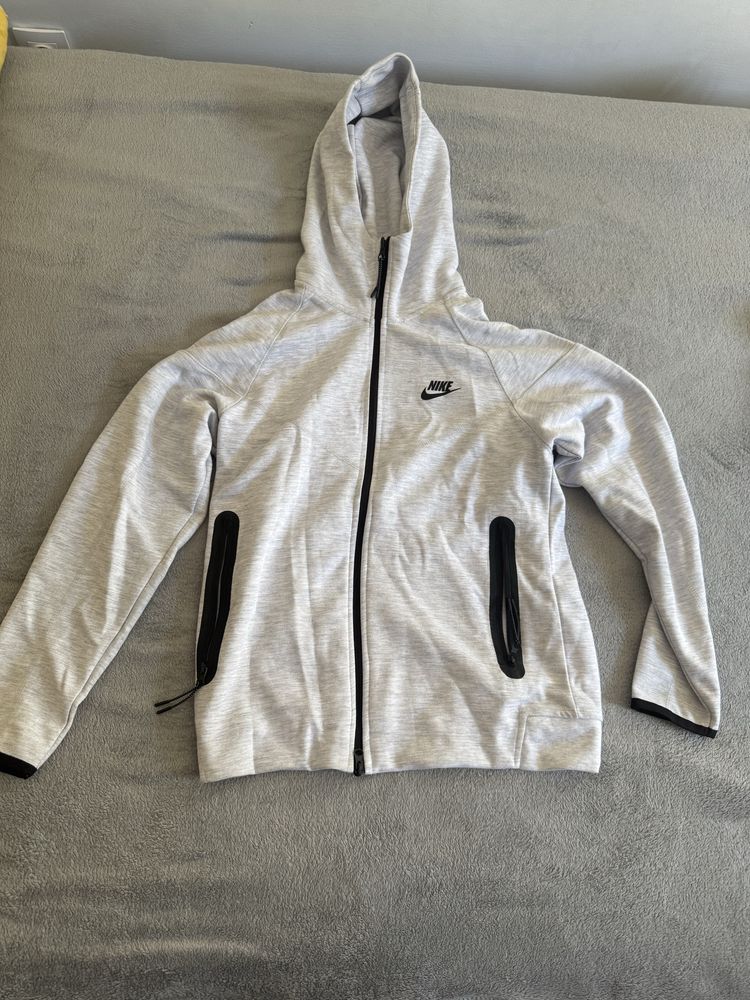Nike Tech Fleece размер S
