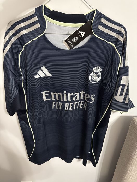 Tricou Mbappe Real Madrid away sezonul nou fotbal