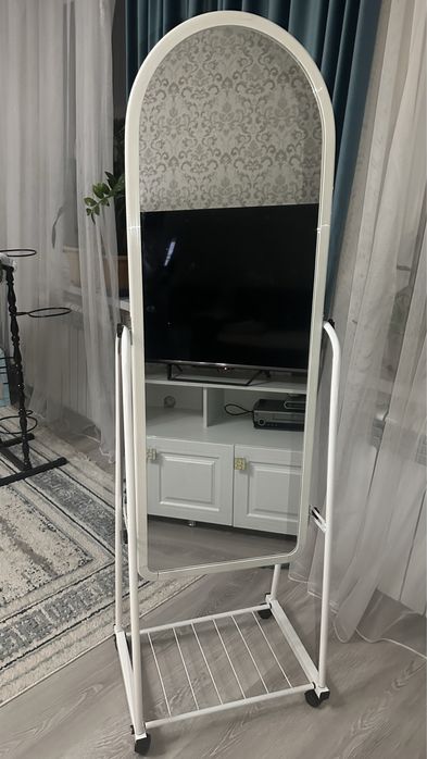 Зеркало.по 500.тг