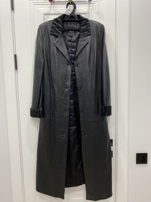 Продам плащ женский кожаный