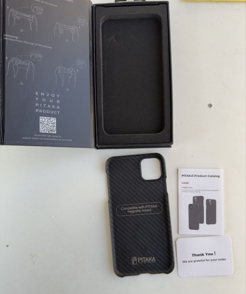 Чехол Pitaka на iPhone 11