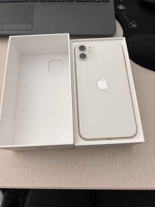 iPhone 11 запазен