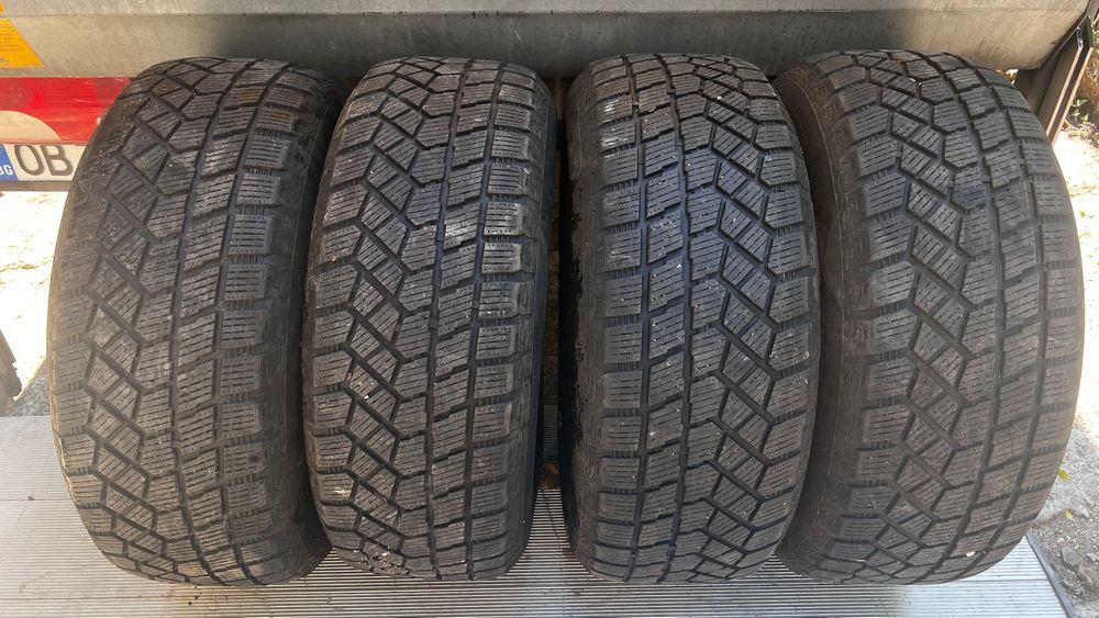 Зимни гуми 285/60/18