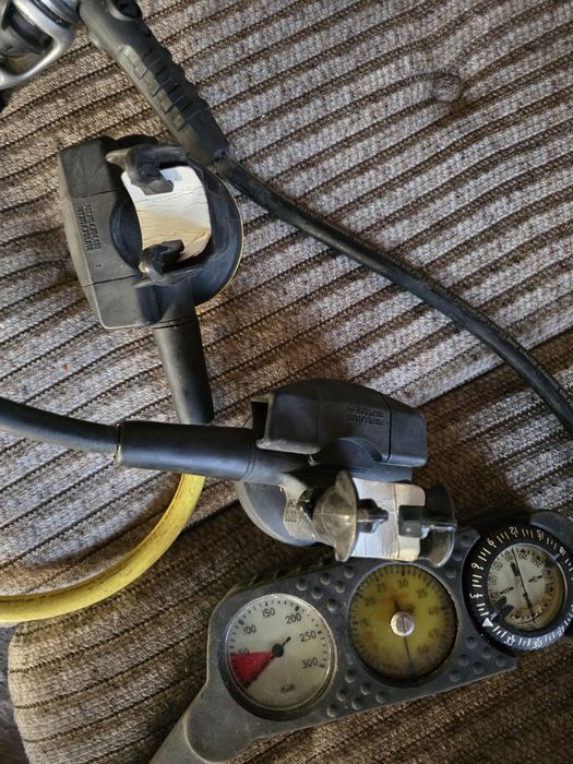 Regulator presiune 2 trepte scuba si vesta scufunari, scafandru