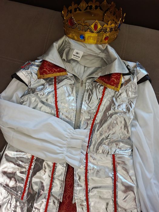 Новогодний костюм принца, короля