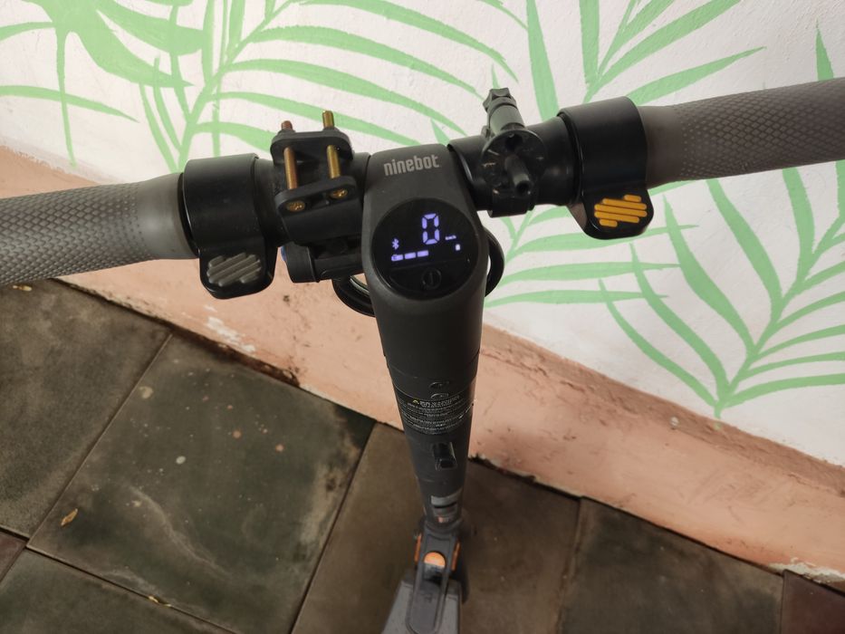 Электросамокат Ninebot KickScooter ES2 б/у