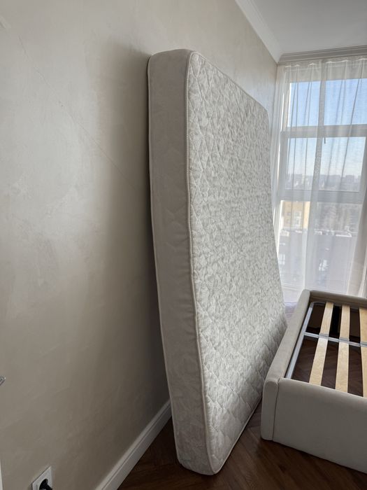 Отдам ортопедический матрас