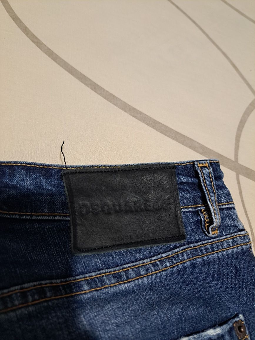 Къси дънкови панталони на DSQUARED2