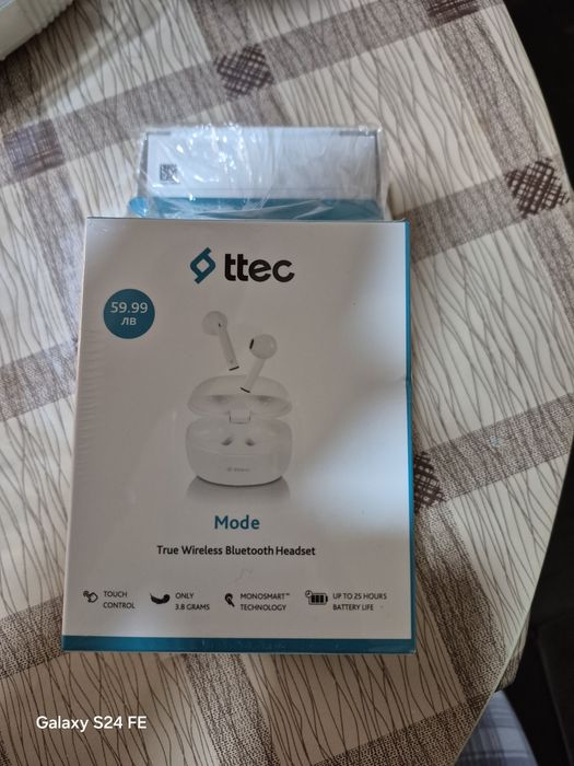 Samsung A16 + слушалки