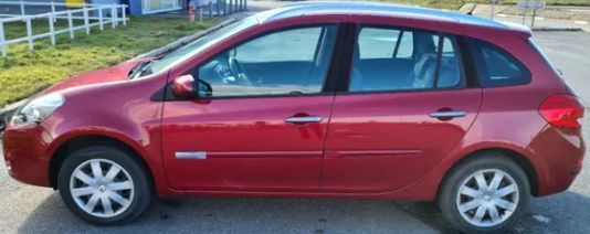 Dezmembrez Renault Clio 3 Kombi 1.5 DCI din 2007 volan pe stanga