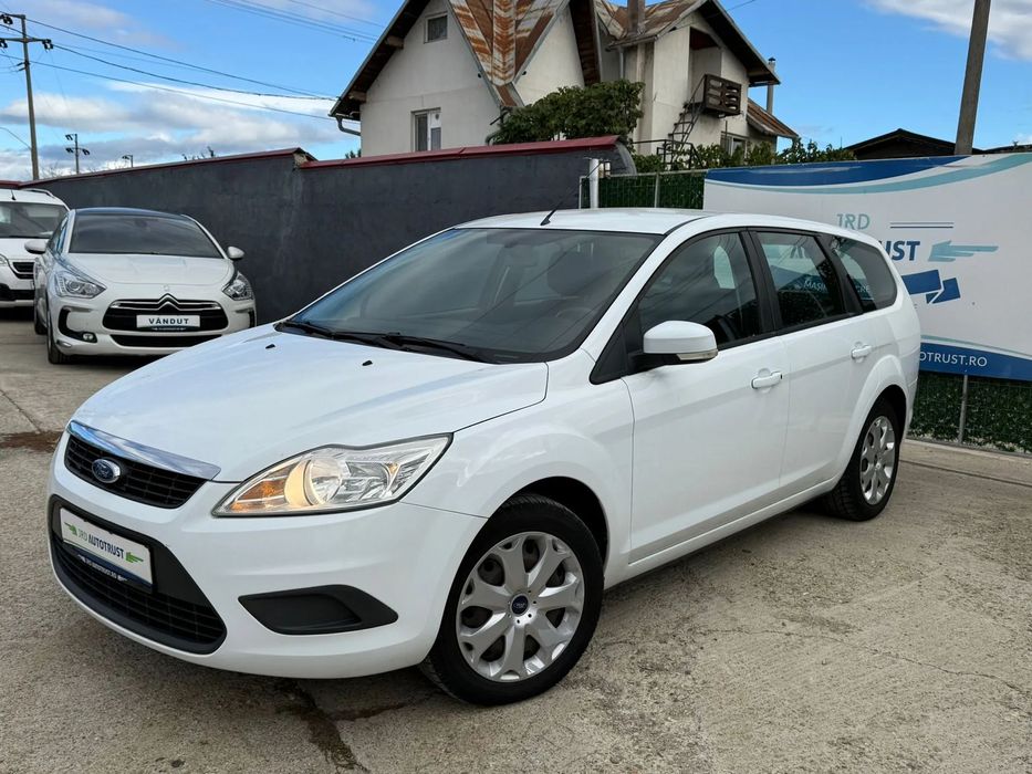 Ford Focus 1.4 Benzina 80 CP Euro 5 / Garantie 12 Luni / In Rate Avans 0%