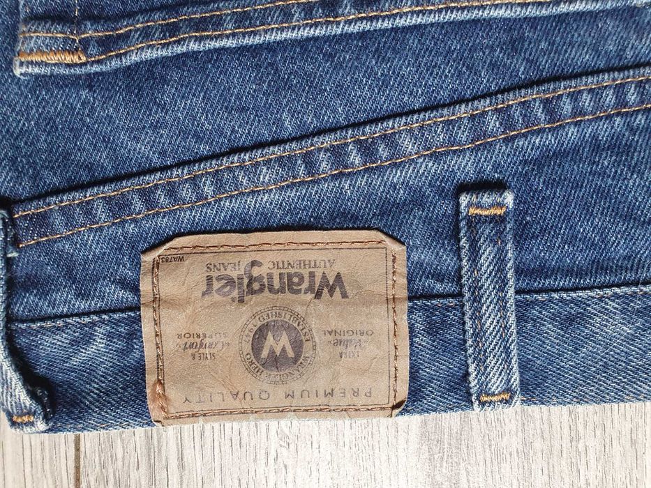 Blugi barbati WRANGLER - Marimea W42 L30 (Talie 108 cm)