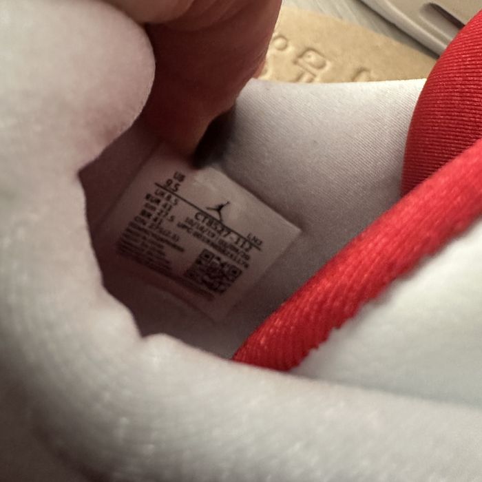 Air jordan 4 retro SE 43 noi