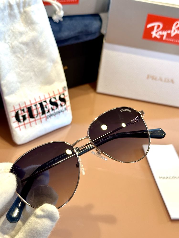 Дамски слънчеви очила GUESS GU8257