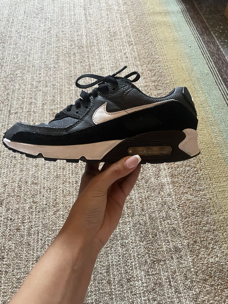 Nike Air Max 90