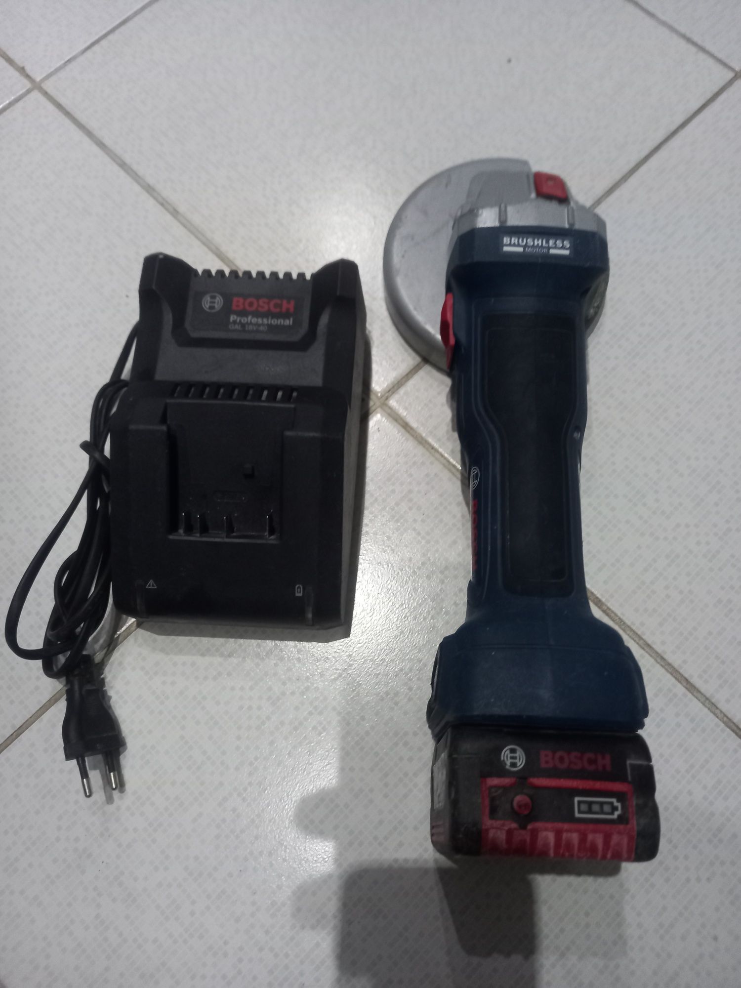 Бош ъглошлайф/Bosch GWS 18V-7