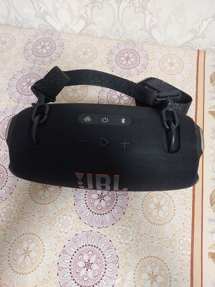 Колонка JBL xtreem 4