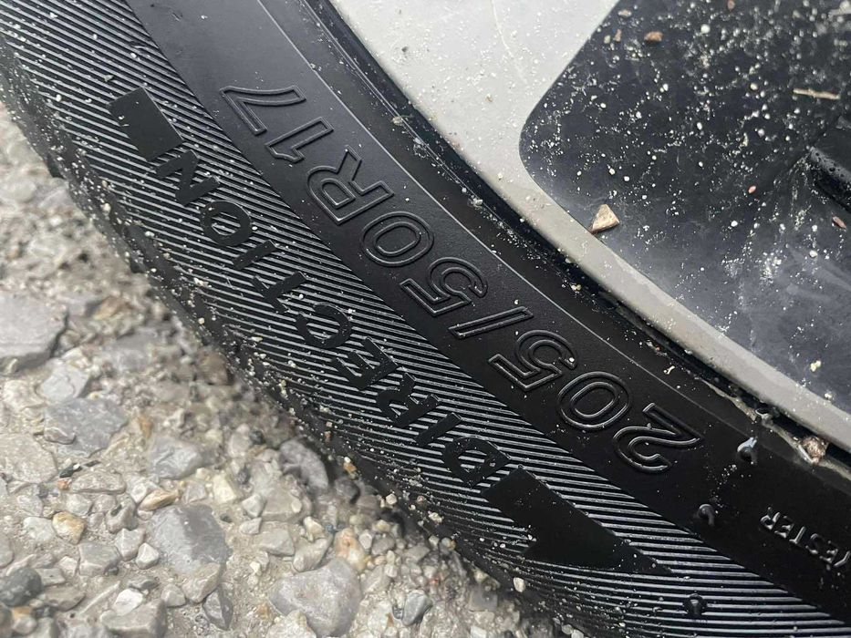 Всесезонни гуми 205/50/17