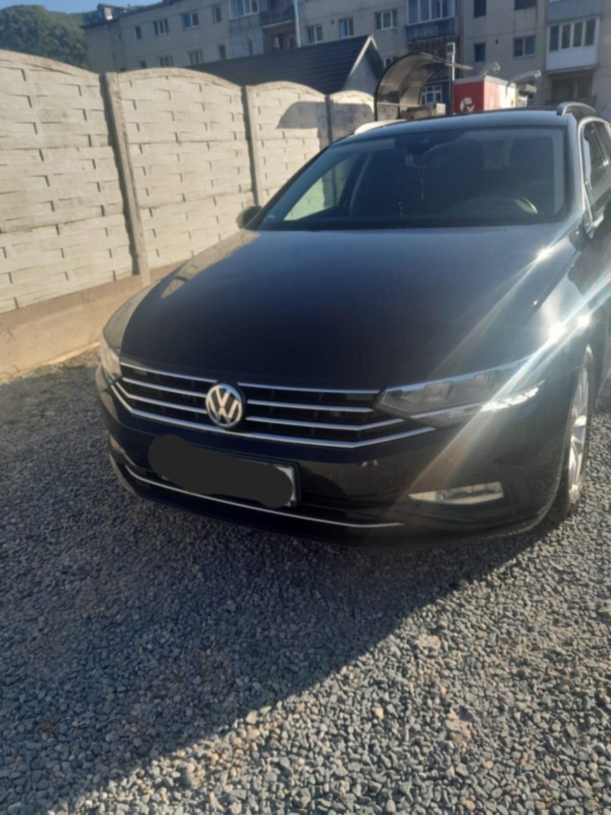 Vând Passat break.Sau schimb cu auto până în 5000e plus diferența
