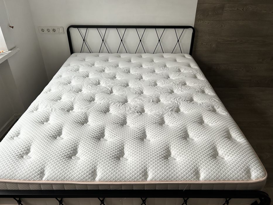 Матрас 160*200 .