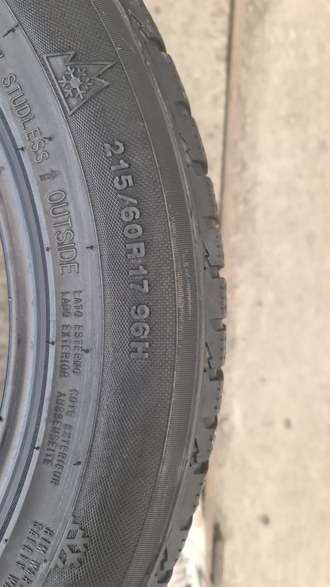 215 60 17 Kumho 4 anvelope iarna