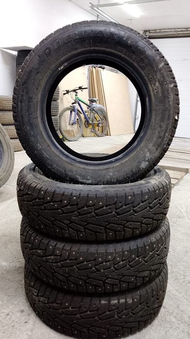 Продам шипы зимние новые