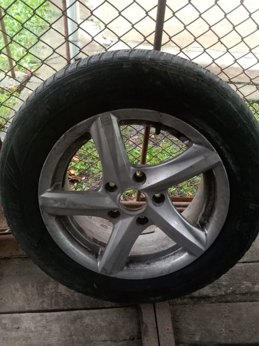 Vând Jante de aluminiu Renault megane.