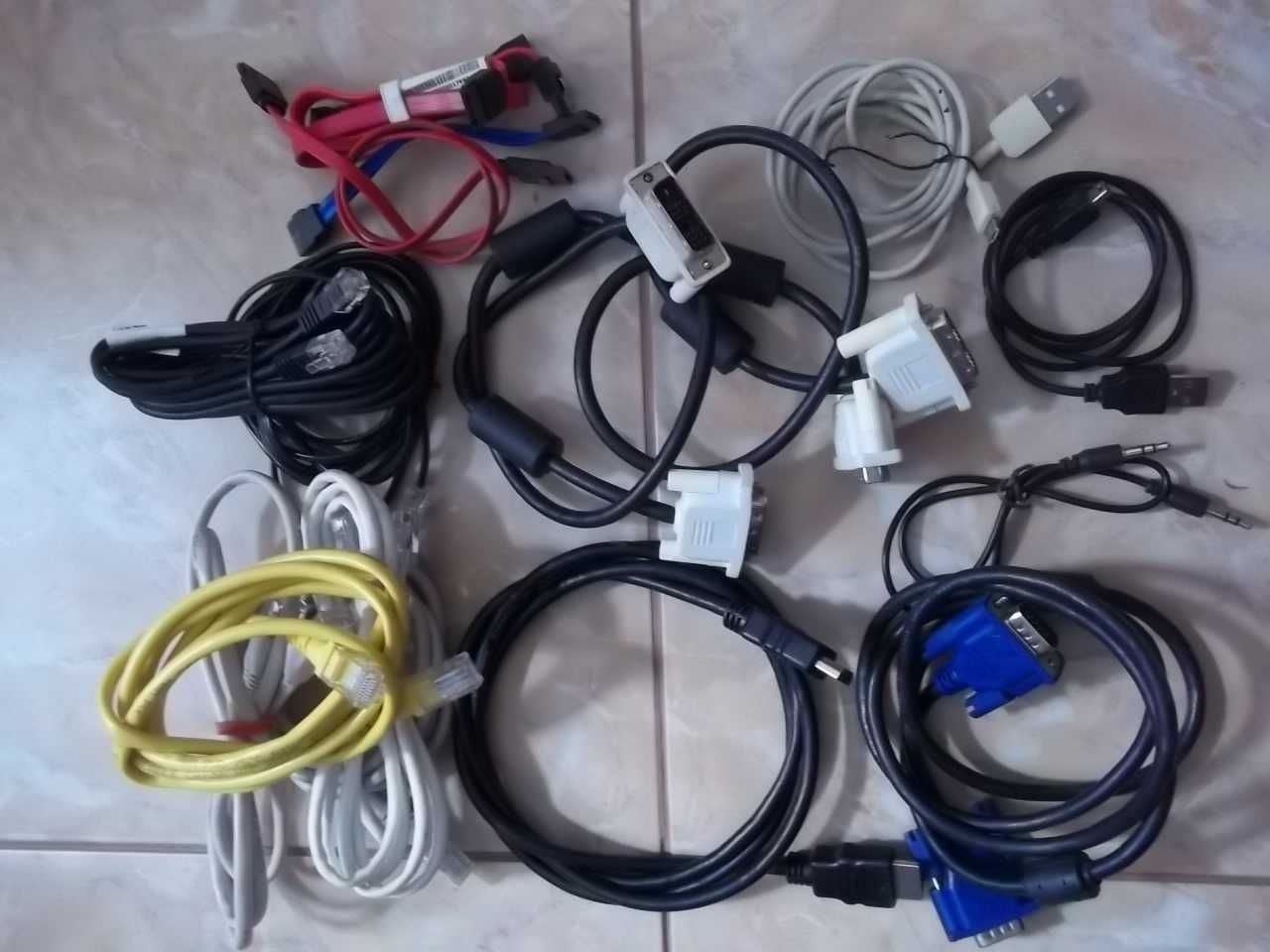 set cabluri conectica calculatoare