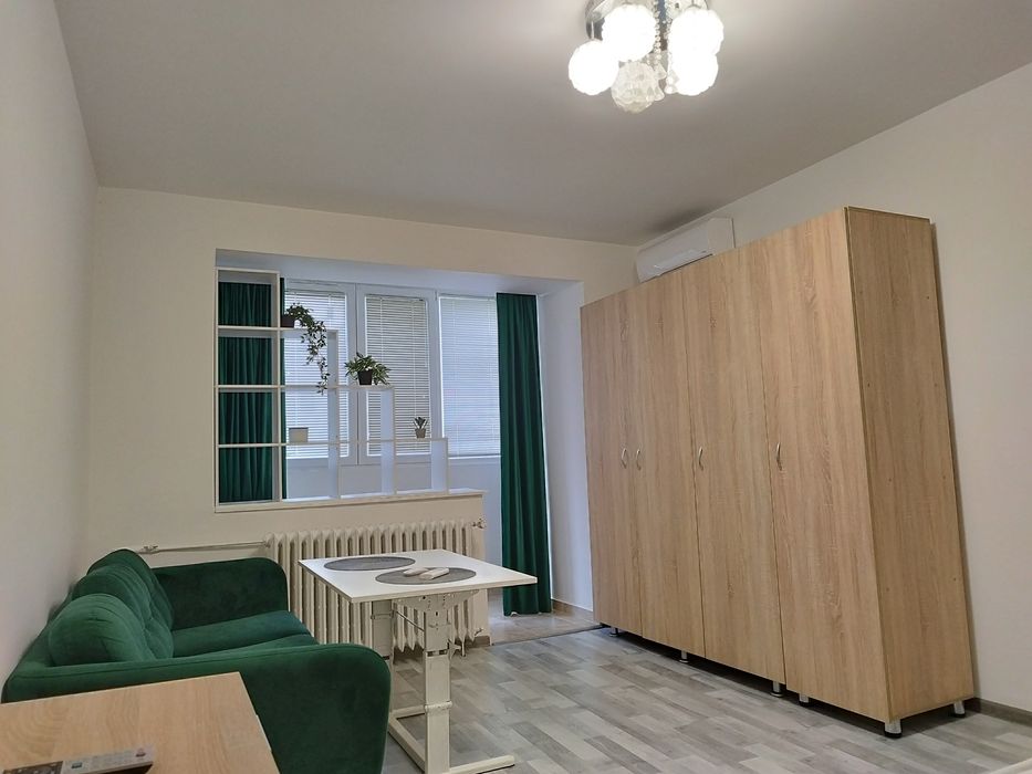 Garsoniera de inchiriat 1 decembrie/Trapezului