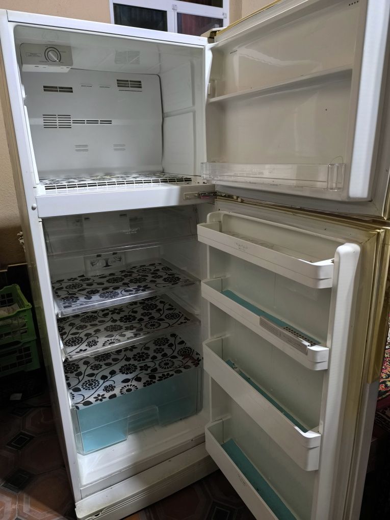 СРОЧНО холодильник