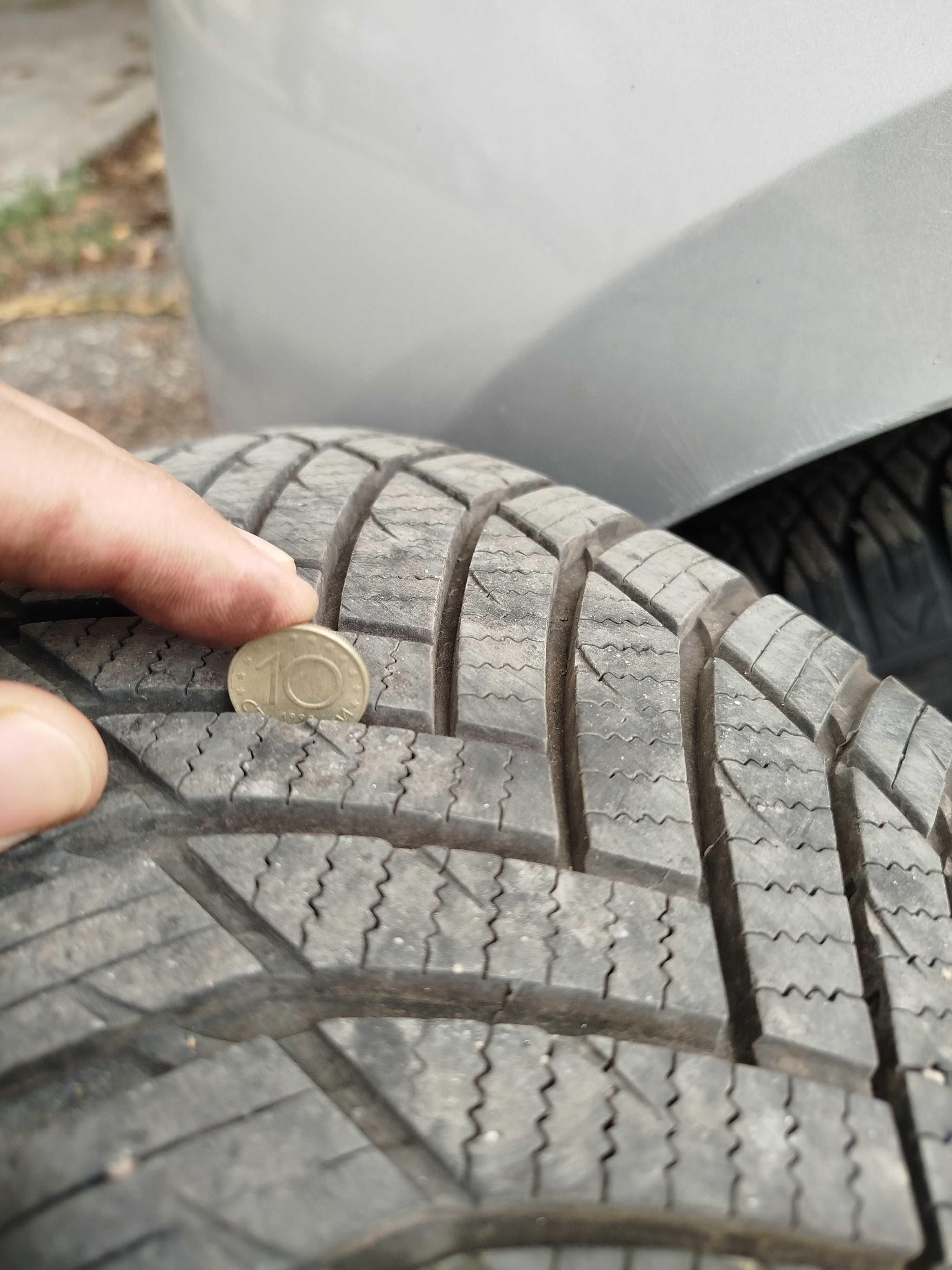 Продавам 4бр. всесезонни гуми 185/60 R15