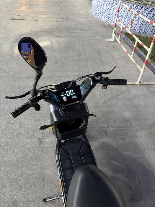 Skuter sroshni sotiladi