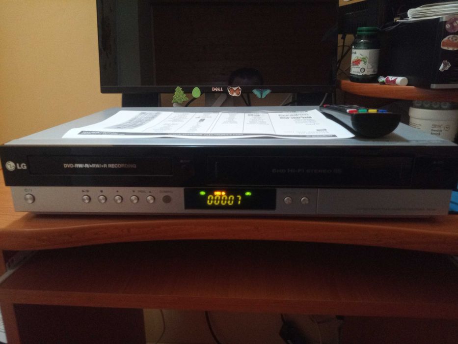 lg rc185 (dvd recorder-video recorder vhs hifi stereo)rezervat
