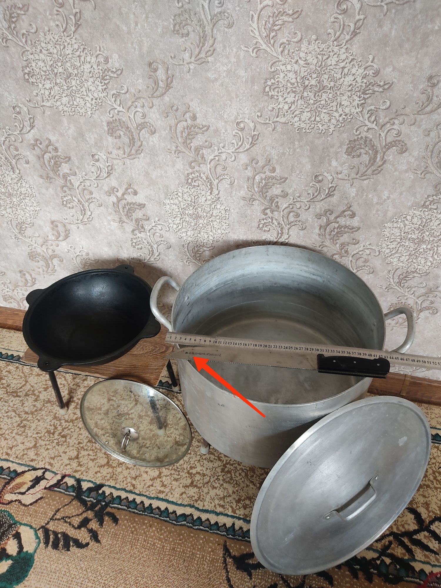 Кастрюля, казан, нож, констукция для одежды