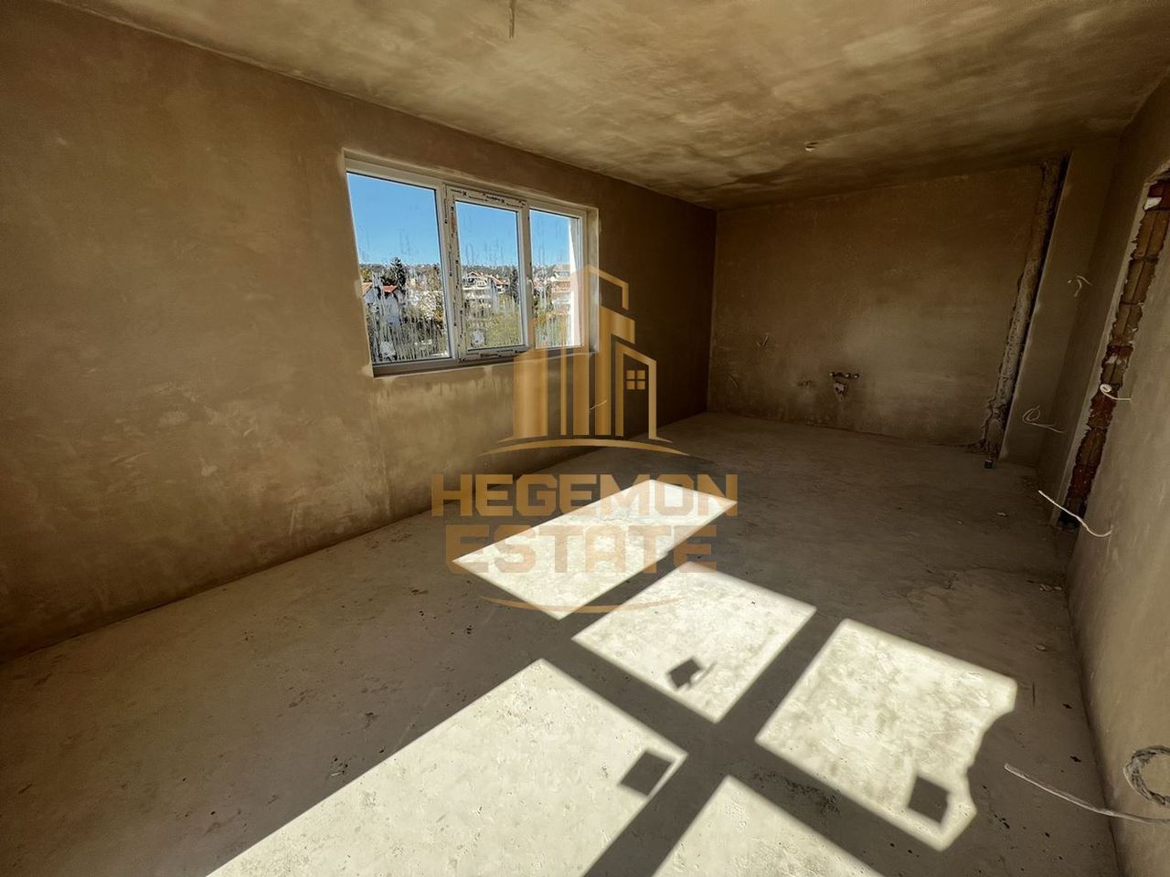 Продава се Двустаен апартамент в Варна, Виница - 59 кв.м за 1589 €/кв.м - Снимка #1