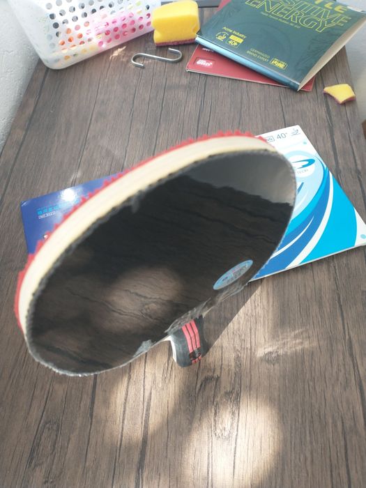 Paletă tenis de masă mizerabilă